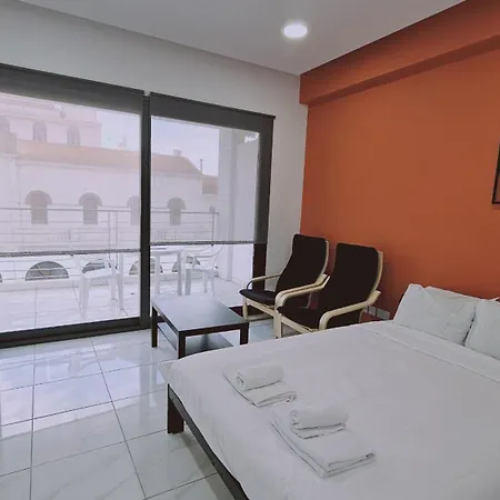Orange *